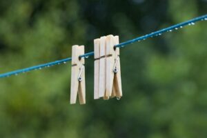 布団乾燥機を使って洗濯物を効率よく乾燥させる方法は？