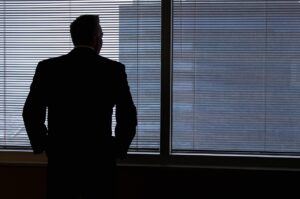 窓サッシのカビ取り方法にはどんな効果的な手段がある？
