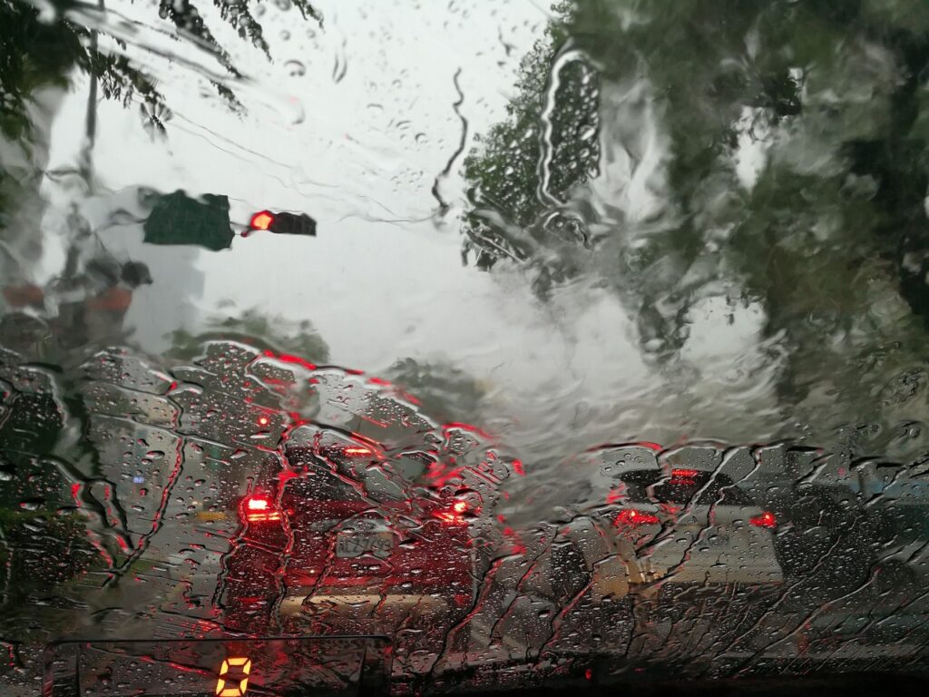 除湿機を使った梅雨の湿気対策におすすめのグッズ比較は？