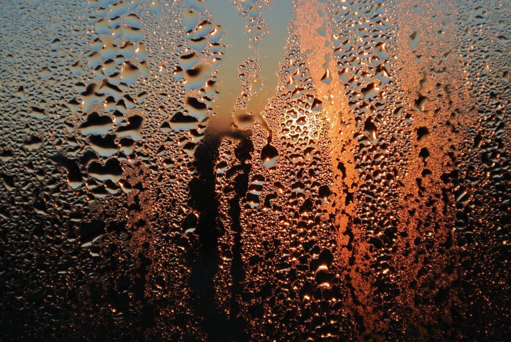 結露対策に最適な吸水テープのおすすめは？